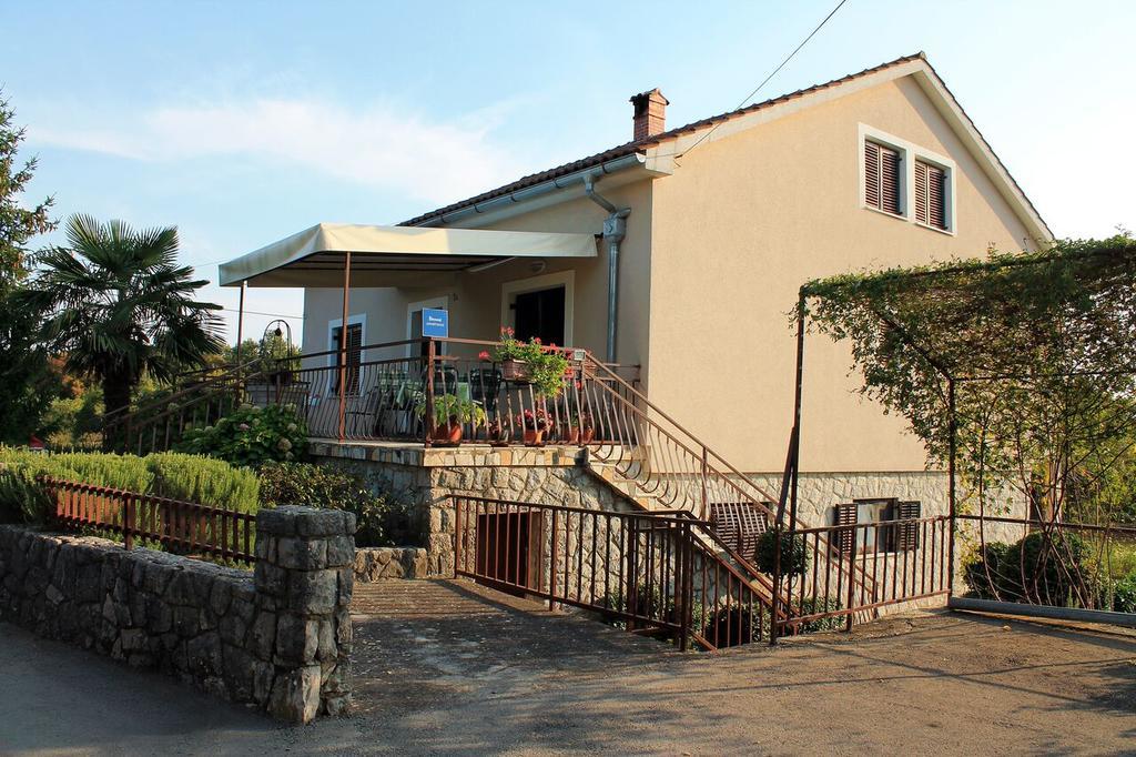 Apartment Mare Krk Milohnici Ngoại thất bức ảnh